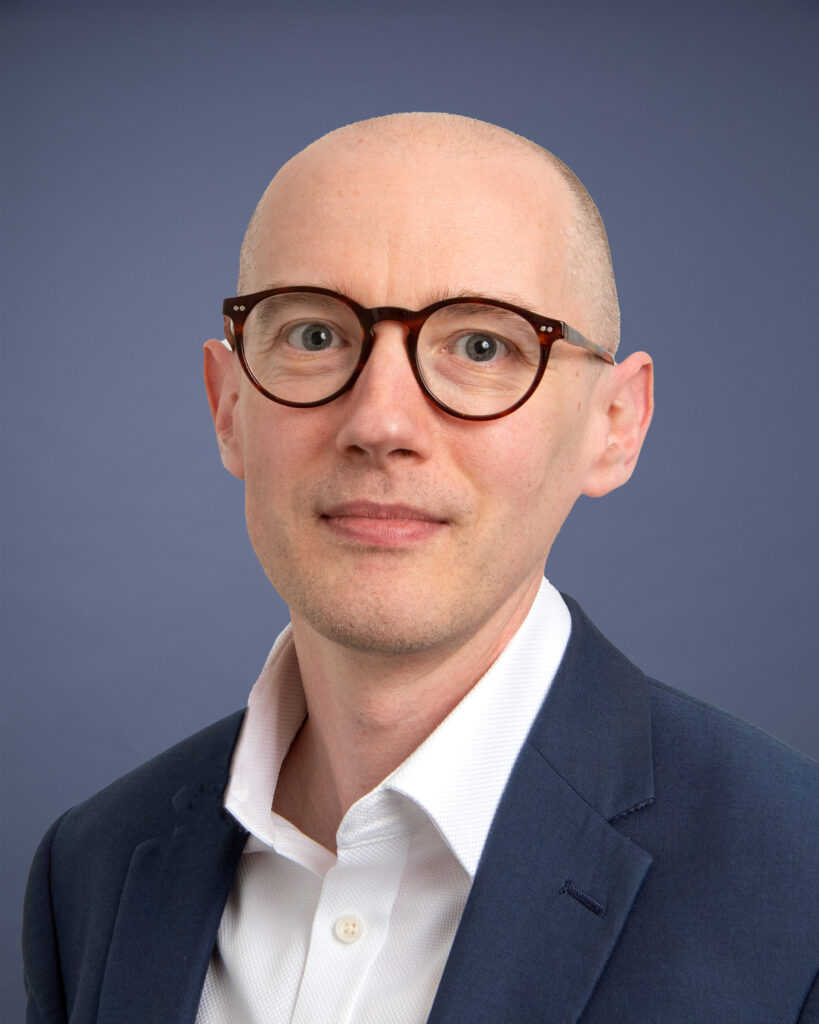 Simon Hayter Blue Photo Background 8x10in03 1 Proptech Connect Proptech Connect